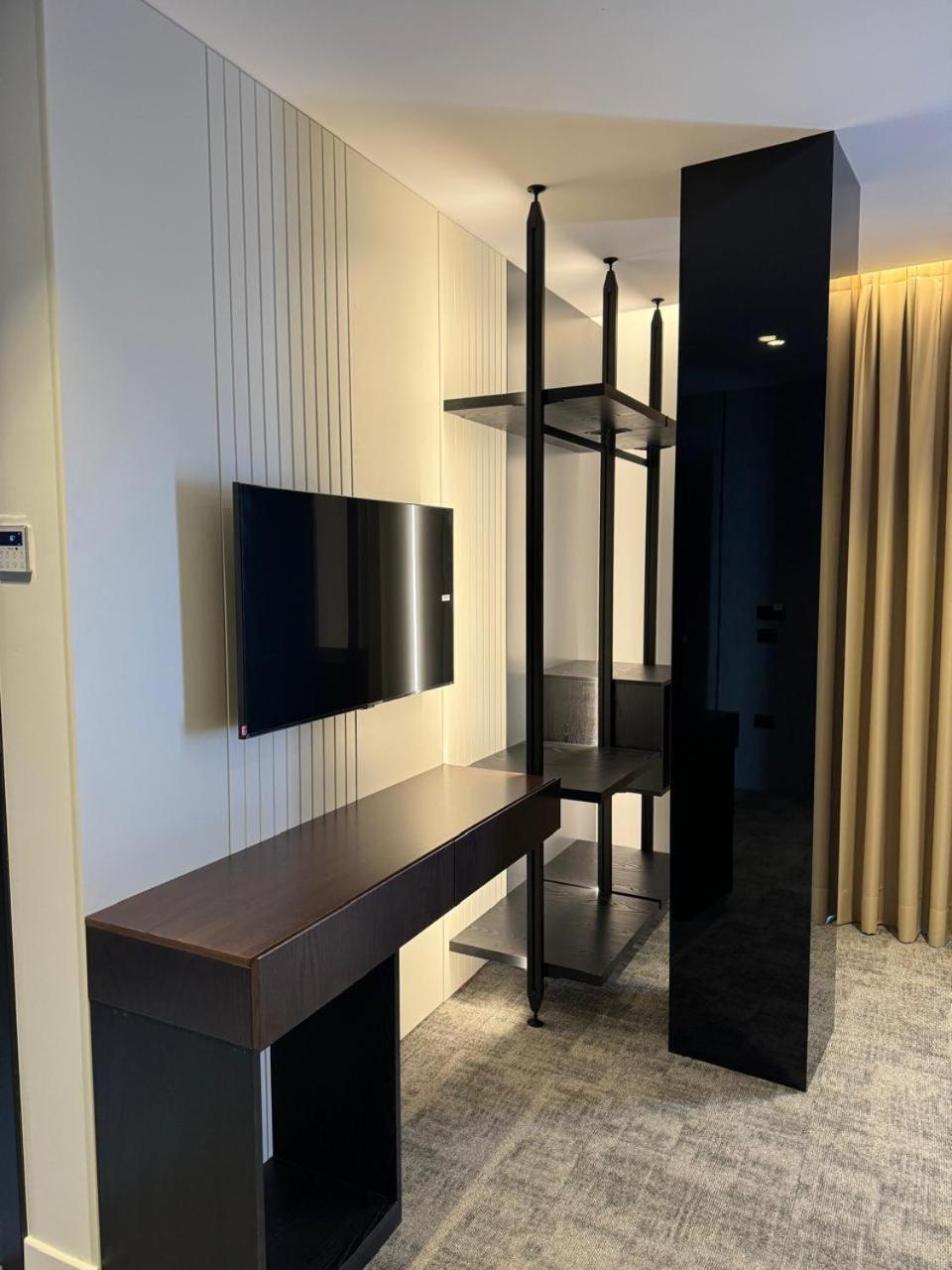 Hotel Consul
